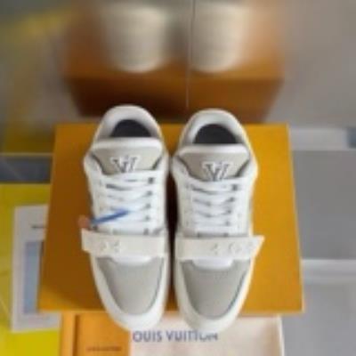 wholesale quality louis vuitton men shoes model no. 875